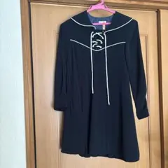 女子ワンピース140cm(紺色)