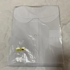 ホワイト襟付きシャツ（未開封）1３０長袖