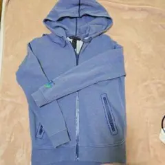 MARC BY MARC JACOBS　ジップパーカー