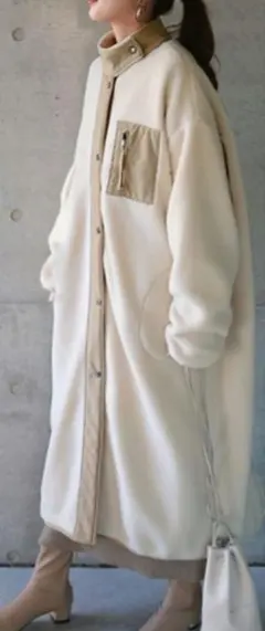 一度のみ着用★HUG.U ロングボアジャケット フリーサイズ アイボリー