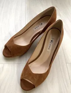 Item thumbnail for item ccc03bf5-bf03-4ed3-9473-036f1fde656a