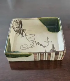 2025年最新】織部 四方鉢の人気アイテム - メルカリ