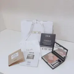 花々に想いをのせて、ディオールのホワイトデー ギフトを