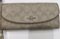 Coach 長財布 ベージュ ピンク