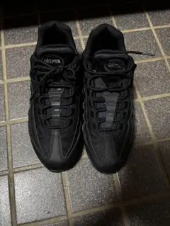 ✨美品・希少✨ナイキ エアマックス 95 トリプルブラック 26.5㎝ ナイキ エアマックス95 トリプルブラック 26 5cm｜Yahoo!フリマ（旧