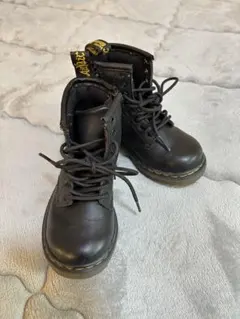 美品 Dr.Martens ドクターマーチン キッズブーツ EU23 14cm