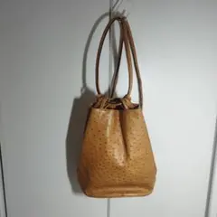 キャメル色オーストリッチ風ショルダーバッグ（リユック）本革