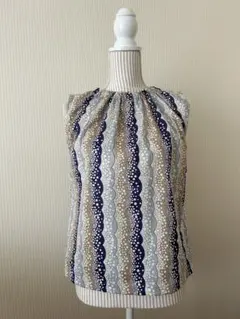 2026年最新】リバティ タナローン ブラウスの人気アイテム - メルカリ