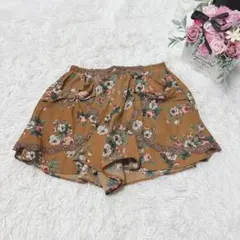 7709 アクシーズファム キュロットパンツ ショートパンツ 花柄 可愛い 総柄のサムネイル