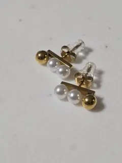 美品【CRAIFE】クライフ ゴールド パール 3連ピアス