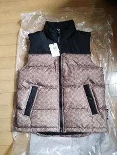 2025年最新】コーチ ダウンベストの人気アイテム - メルカリ