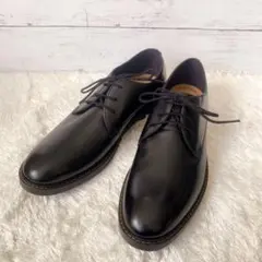 【極美品】Clarks レザープレーントゥビジネスシューズ 26.5cmブラックのサムネイル