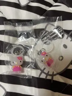 ハローキティめじるしアクセサリー2個セットお花