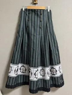 アクシーズファム ディズニーヴィランズ スカート