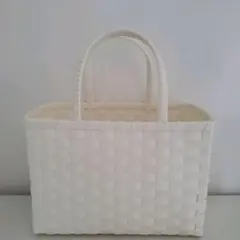 エコクラフト　白いかごバック