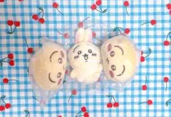 ちいかわ　うさぎ　ねそべりぬいぐるみ　お座りぬいぐるみ