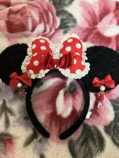 ミニーマウスカチューシャ　リボン　ドット水玉　フリル　イヤリング付き　値引き可能