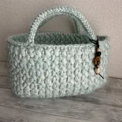 Item thumbnail for item 6e781b3f-396a-4c90-b17c-c06dcbbcbd55