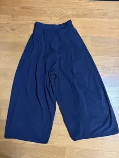 GU　イージースカンツ　Mサイズ　紺色　ワイドパンツ