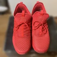 Reebok レッド スニーカー