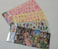 正規品 こびとづかん　ぷっくりシール　カクレモモジリ　づかん　集合
