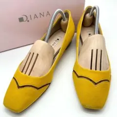 ダイアナ パンプス スエード スクエアトゥ ローヒール チャンキーヒール 黄色のサムネイル