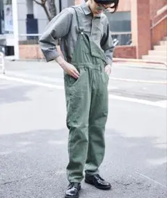 オリーブグリーン サロペット