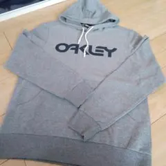 Oakley グレー フード付きパーカー M