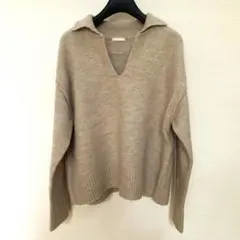 ベージュ Vネック 襟付き セーター S GU