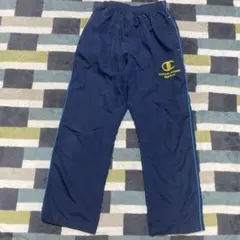 期間限定値下げ　Champion 150サイズ ネイビー シャカシャカパンツ