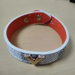 ホワイト・オレンジ バングル V字型金具付き