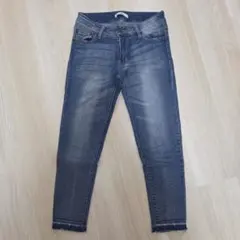 Item thumbnail for item 4efd004f-ca7a-4a68-b7f9-5760b252d458