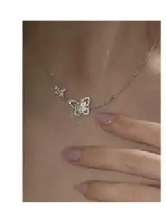 シルバー925 蝶モチーフ ネックレス クリスタル装飾