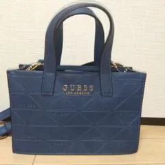 新品　GUESS 　ゲス　ショルダーバッグ　カバン　2way ハンドバッグのサムネイル