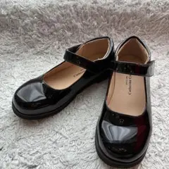 キャサリンコテージ 19cm エナメルフォーマルシューズ 黒 女の子