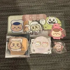 ちいかわレストラン　ベーカリー　缶バッジほか　まとめ売り　シーサー　古本屋ほか