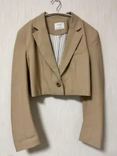 Bershka ベージュ クロップドジャケット USA Mのサムネイル