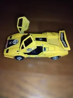 Lamborghini Countach 1/38 イエロー