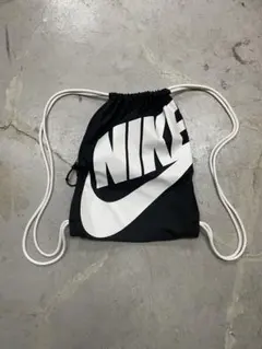 00s NIKE ナイキ　ナップサック　リュック　y2k 黒　スウォッシュ