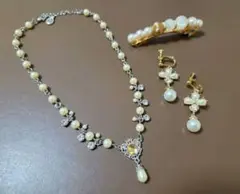 ネックレス　イヤリング　アクセサリー3点セット