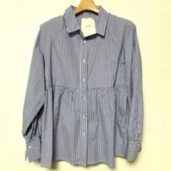新品タグ付き　しまむら　mysa closet ストライプ 長袖シャツのサムネイル
