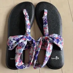 Sanuk フラワープリント ビーチサンダル 24cmのサムネイル