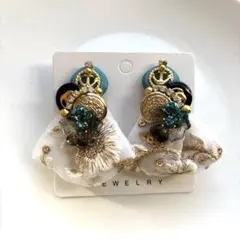 Item thumbnail for item 67b5bf11-dd49-4cc3-b151-46c007eb8982