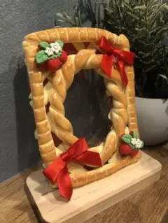 【ハンドメイド】ホイップデコ　硬質トレカケース　いちごパイ（B8）1387