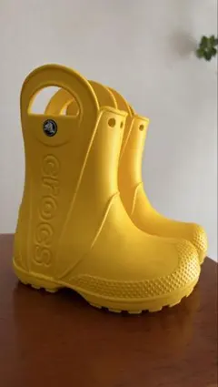 Crocs ハンドル付き レインブーツ イエローのサムネイル