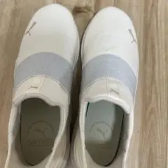 PUMA SOFTRIDE ホワイト スニーカー