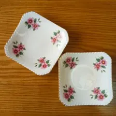 未使用 Royal Doulton 花柄 四角 小皿 2枚セット