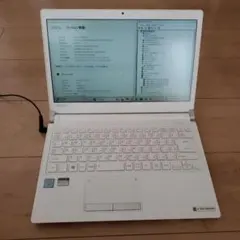 Toshiba dynabook RX73/TWQのサムネイル