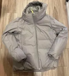 お値下げ！UNIQLOシームレスダウンパーカ（3Dカット）