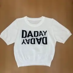 DADAY ロゴプリント 半袖Tシャツ ホワイト